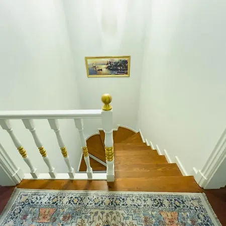 Perahomes Hurrem Ottoman Mansion Istanbul